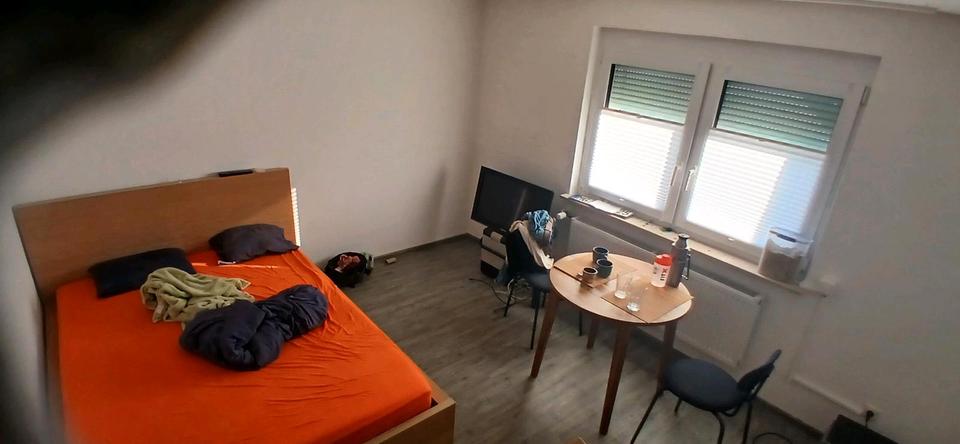 Dachgeschoßwohnung Gießen Schlangenzahl - 1 Zimmer, 18 m&sup2;, 415&euro; | Angebot:25371087