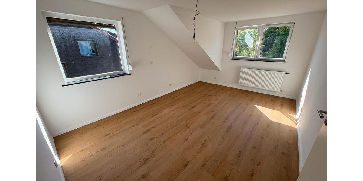 Etagenwohnung Saarlouis - 2 Zimmer, 95 m&sup2;, 900&euro; | Angebot:26393233