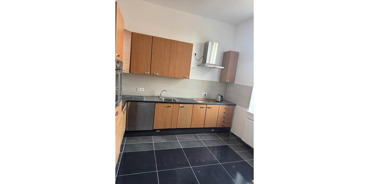 Etagenwohnung Mönchengladbach West - 5 Zimmer, 194 m&sup2;, 2.458&euro; | Angebot:25721927