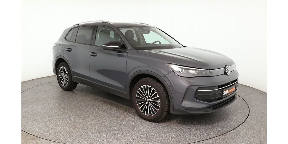 VW Tiguan 35.321 km 33.880 &euro; Garching 85748