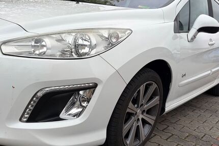Peugeot 308 215.000 km 4.500 &euro; Neuburg 86633