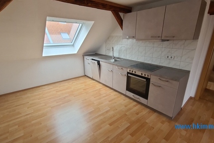 3-Raumwohnung unterm Dach in KöthenAnhalt - Einbauküche ist dabei - Gartenhaus optional - Wohnung Köthen | Angebot:25568880