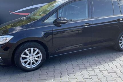 VW Touran 198.545 km 10.990 &euro; Teutschenthal OT Langenbogen 06179