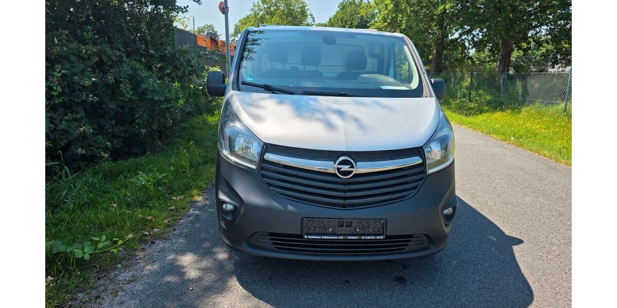 Opel Vivaro 255.500 km 5.500 &euro; Westoveledingen 26810