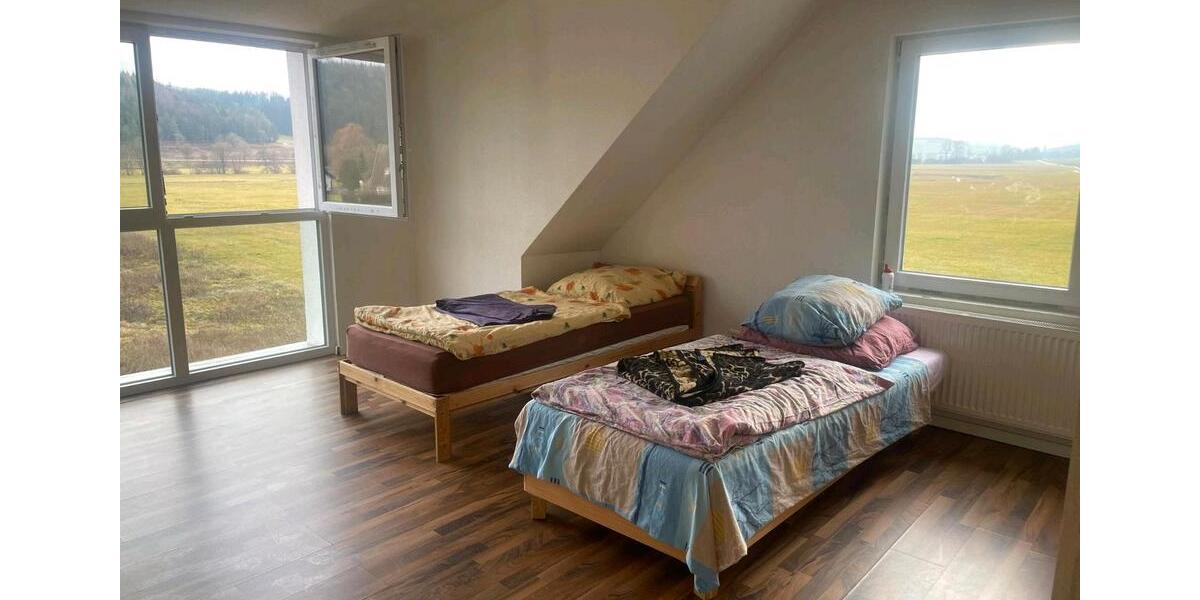 Mehrfamilienhaus, Wohnhaus Engen - 5 Zimmer, 130 m&sup2;, 1.300&euro; | Angebot:25634542