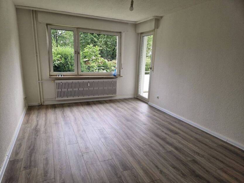 Gemütlich 2-Zimmer-Wohnung mit Balkon in ruhiger Nebenstraße