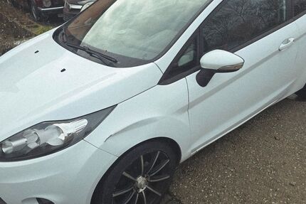 Ford Fiesta 123.319 km 2.290 &euro; Chemnitz 09114