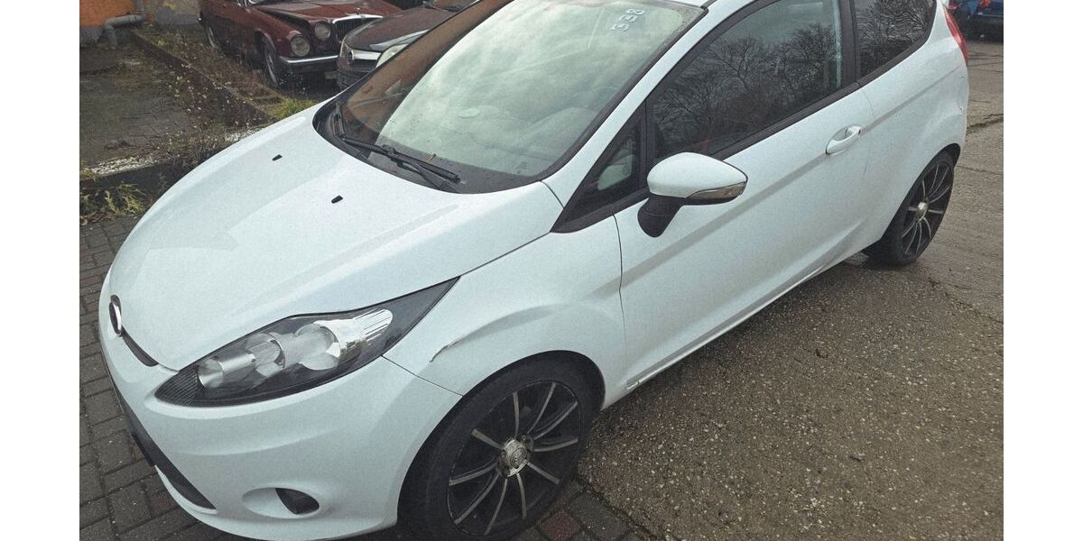 Ford Fiesta 123.319 km 2.290 &euro; Chemnitz 09114