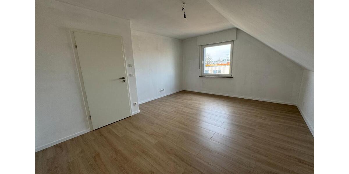 Dachgeschoßwohnung Gütersloh Avenwedde - 3.5 Zimmer, 78 m&sup2;, 780&euro; | Angebot:25384575