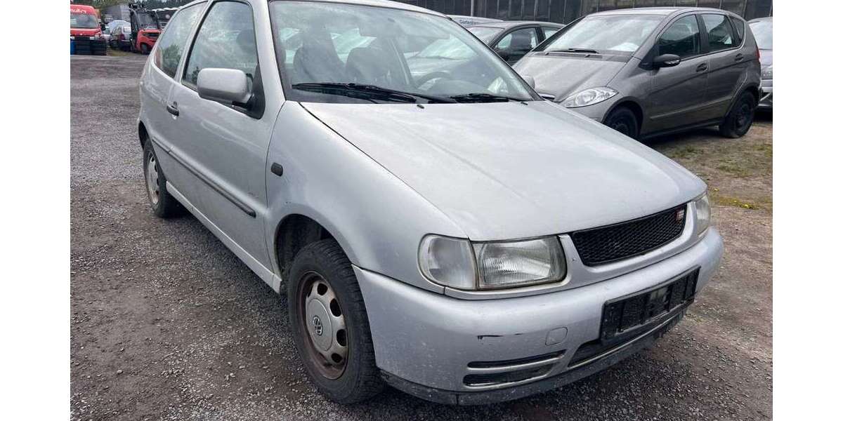 VW Polo 185.000 km 300 &euro; Seddiner See 14554