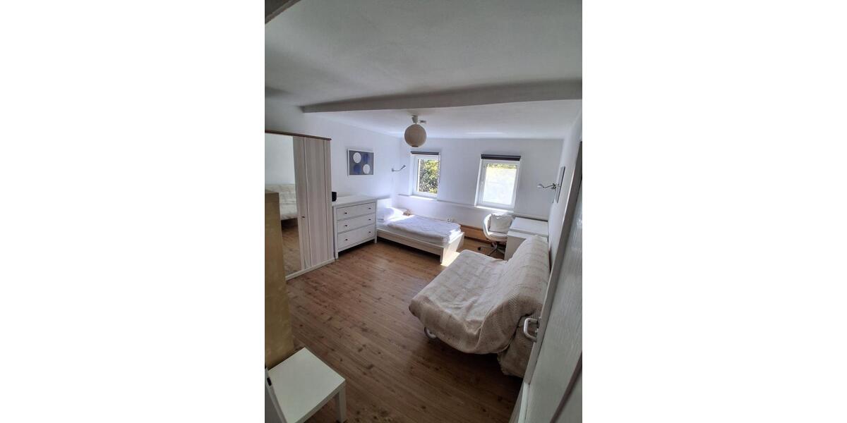 Dachgeschoßwohnung Cottbus - 3 Zimmer, 65 m&sup2;, 902&euro; | Angebot:26329422
