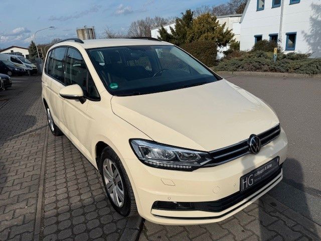 VW Touran 286.500 km 8.950 &euro; Riesa 01591