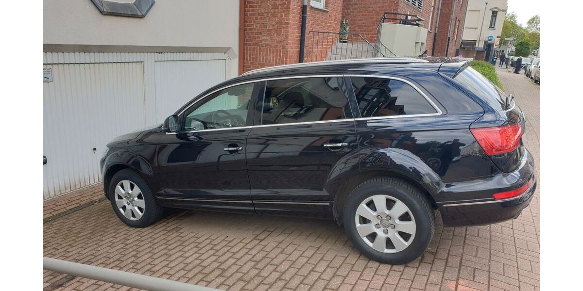 Audi Q7 305.000 km 7.300 &euro; Krefeld 47805