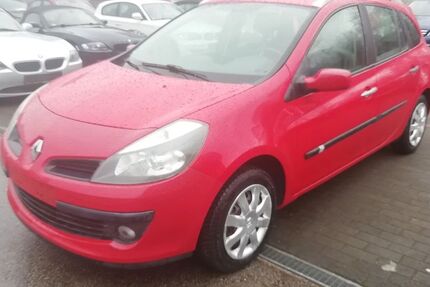 Renault Clio 6.366 km 7.490 &euro; Essen 45309