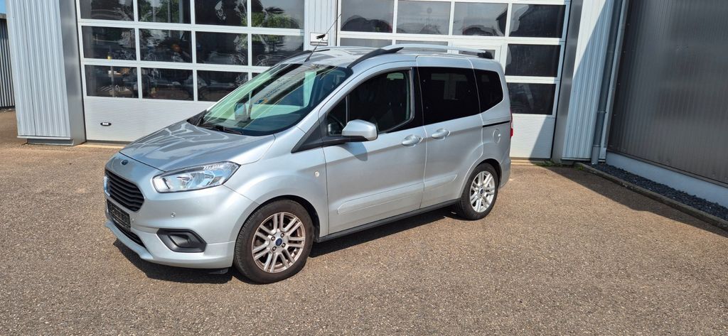 Ford Tourneo Courier 49.650 km 12.900 € Engstingen 72829