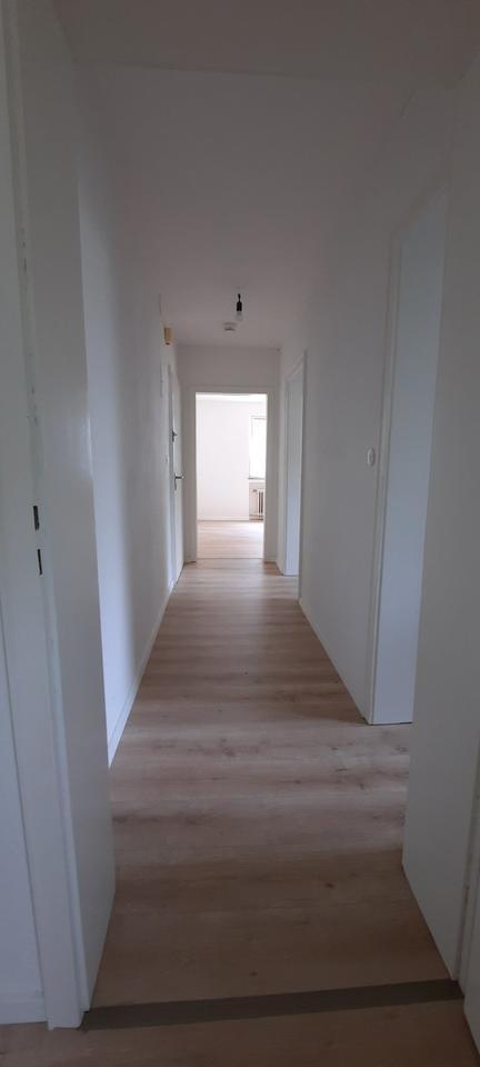 Renovierte Wohnung Nähe Mall K-in Lautern für Single oder Paare