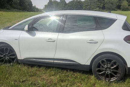 Renault Scenic 102.000 km 14.000 &euro; Tann 36142