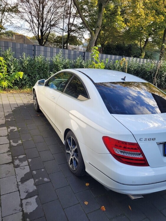 C 200