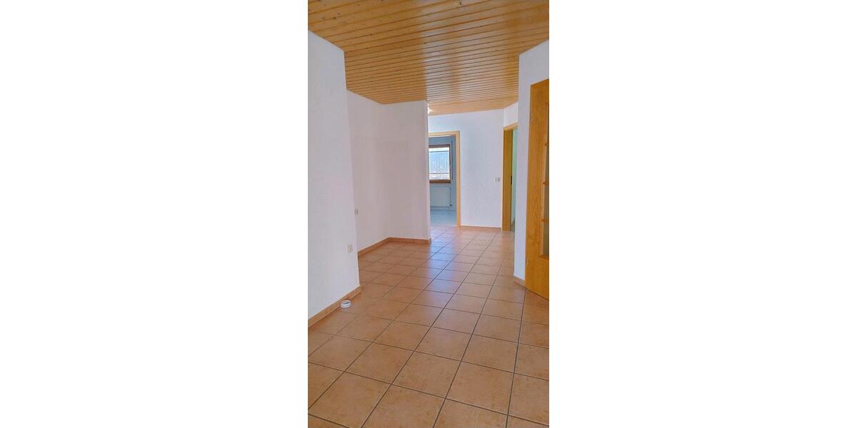 Etagenwohnung Hohentengen - 5 Zimmer, 120 m&sup2;, 1.150&euro; | Angebot:26403113