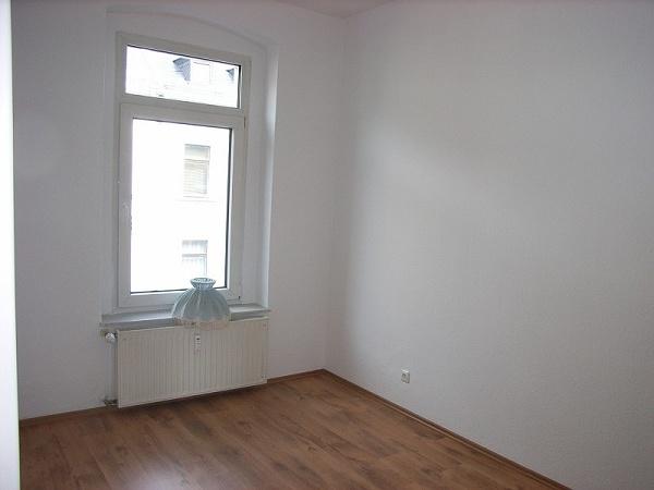 Etagenwohnung Reichenbach im Vogtland - 2 Zimmer, 54 m&sup2;, 255&euro; | Angebot:26384062
