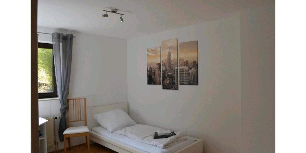 Etagenwohnung Würzburg Heuchelhof - 2 Zimmer, 60 m&sup2;, 400&euro; | Angebot:26408112
