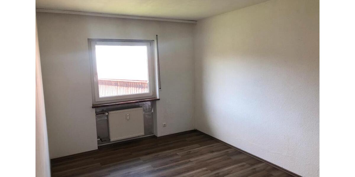 Etagenwohnung Helmbrechts - 3 Zimmer, 80 m&sup2;, 560&euro; | Angebot:26214634