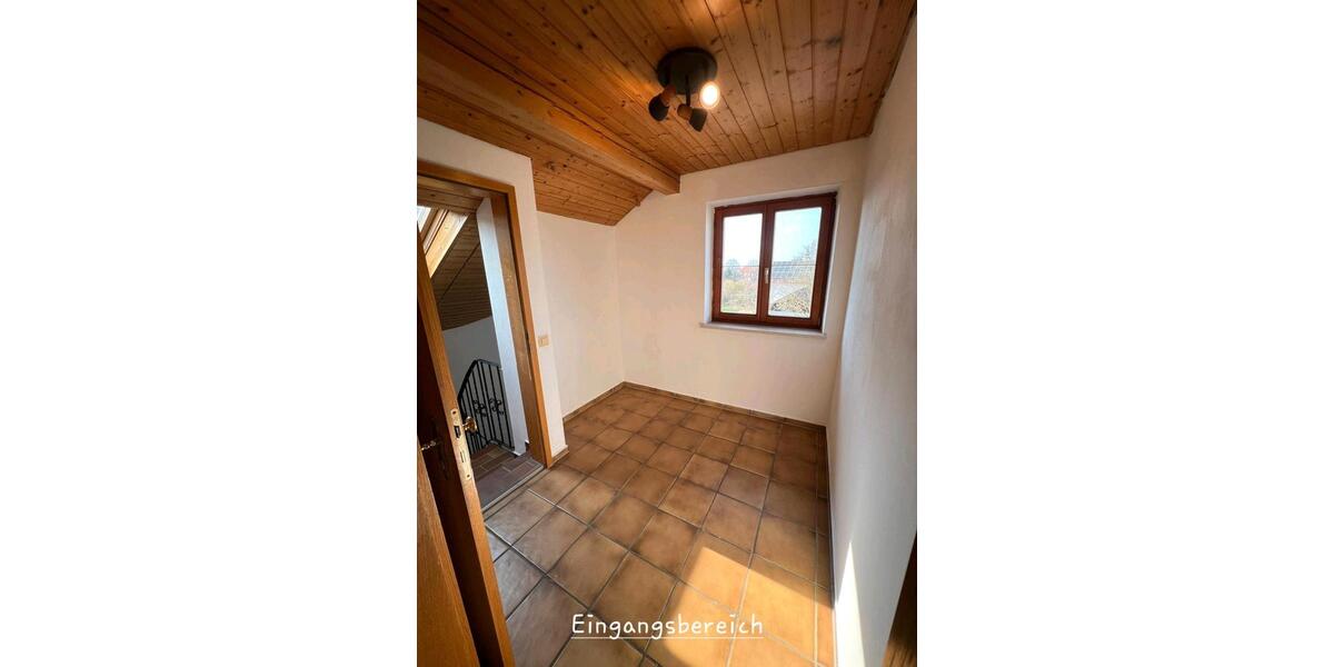 Dachgeschoßwohnung Trostberg - 2 Zimmer, 77 m&sup2;, 750&euro; | Angebot:26129661