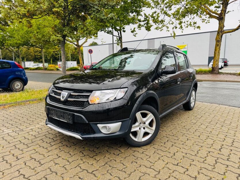 Dacia Sandero 80.000 km 7.650 € Goslar 38640