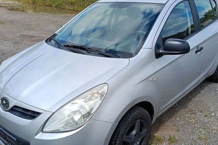 Hyundai i20 258.000 km 1.350 &euro; Bergneustadt 51702
