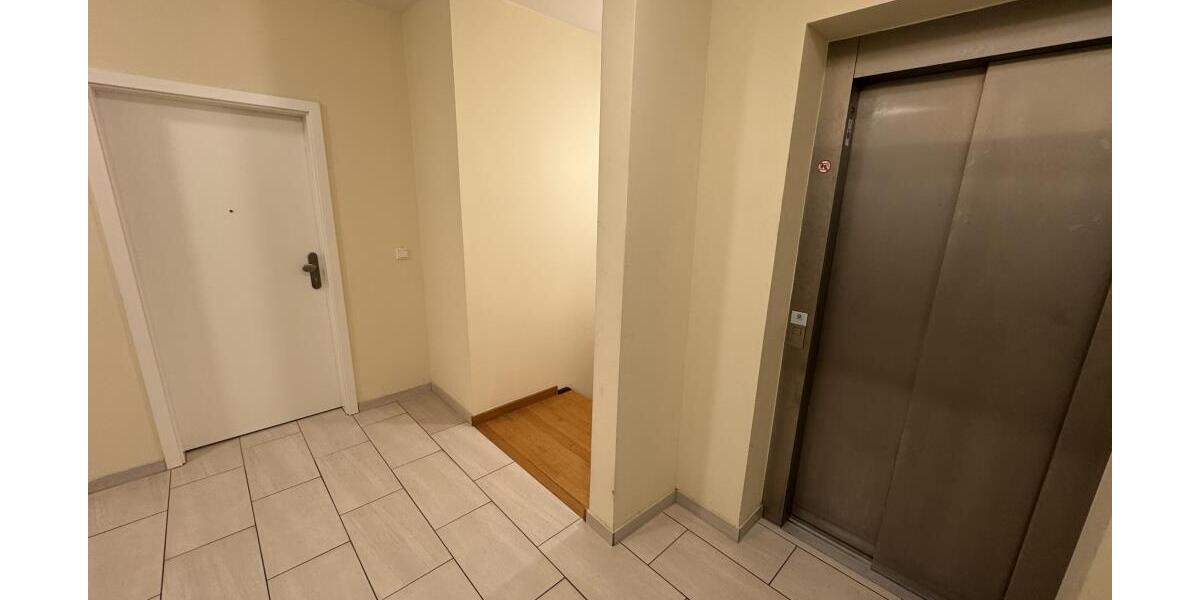Exklusiv! 3-Raum Eigentumswohnung mit Balkon und Aufzug! *provisionsfrei! - Etagenwohnung Gera Alt-Bieblach | Angebot:26376601