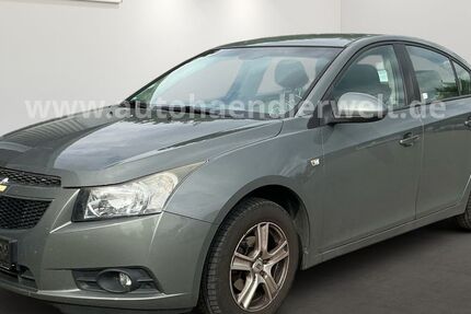 Chevrolet Cruze 172.458 km 2.399 &euro; Brehna 06796