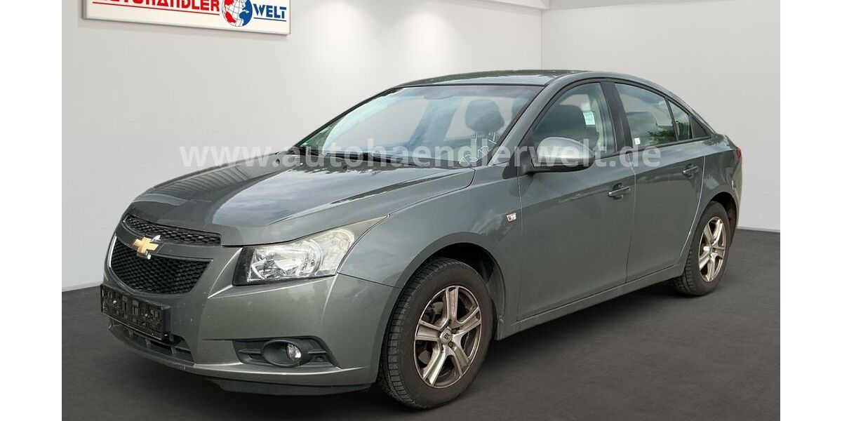 Chevrolet Cruze 172.458 km 2.399 &euro; Brehna 06796