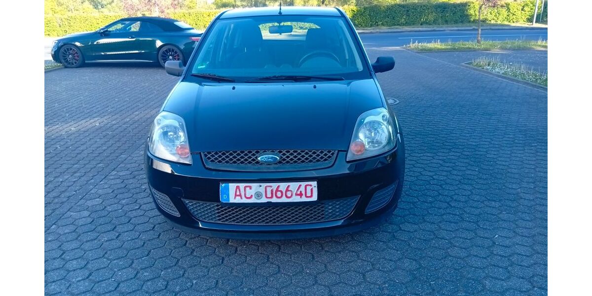 Ford Fiesta 91.243 km 2.199 &euro; Aachen 52080