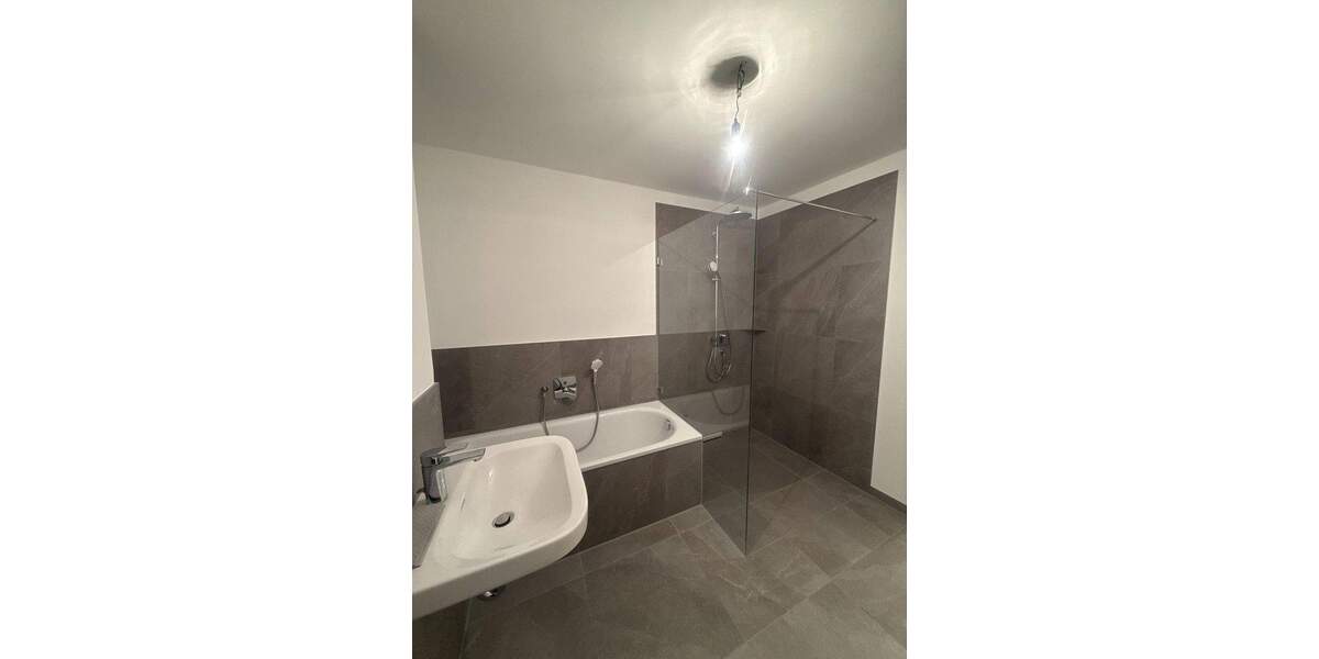 Etagenwohnung Karlsfeld - 4 Zimmer, 117 m&sup2;, 2.395&euro; | Angebot:25918329