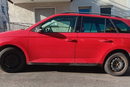 Skoda Fabia 122.800 km 10.500 &euro; Stuttgart 70195