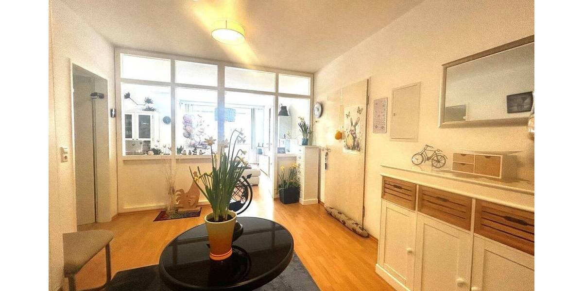 Etagenwohnung Pfullendorf - 3 Zimmer, 96 m&sup2;, 260.000&euro; | Angebot:26015861