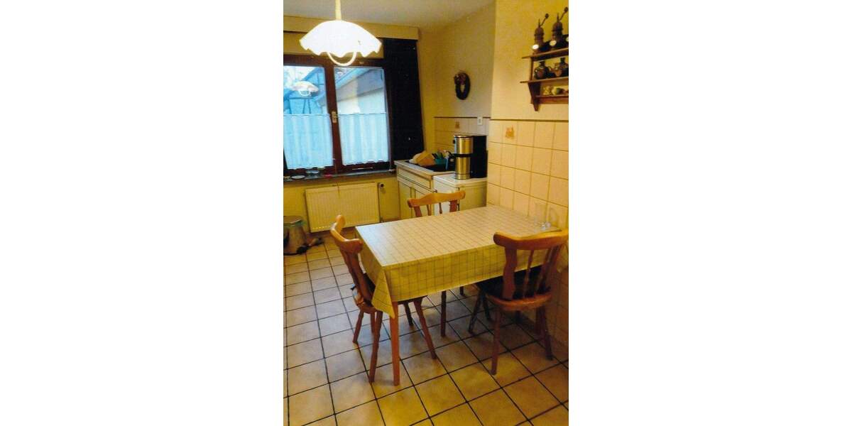 Etagenwohnung Grabfeld Jüchsen - 1 Zimmer, 237 m&sup2;, 48.000&euro; | Angebot:25668273