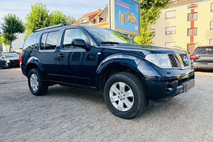 Nissan Pathfinder 131.000 km 9.700 &euro; Saarbrücken 66115