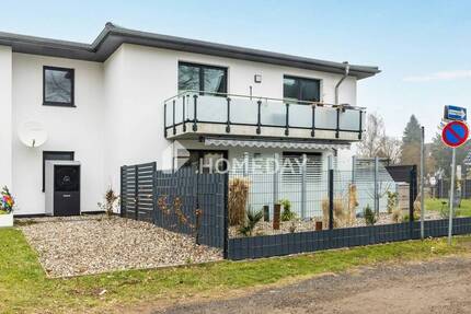 Ihr neues Zuhause: Stilvolle ETW mit eigenem 250m² Garten, Sonnenterrasse und privater Sauna