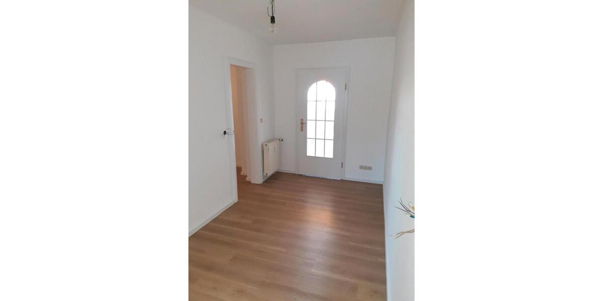 Etagenwohnung Klipphausen - 2.5 Zimmer, 73 m&sup2;, 445&euro; | Angebot:24795315