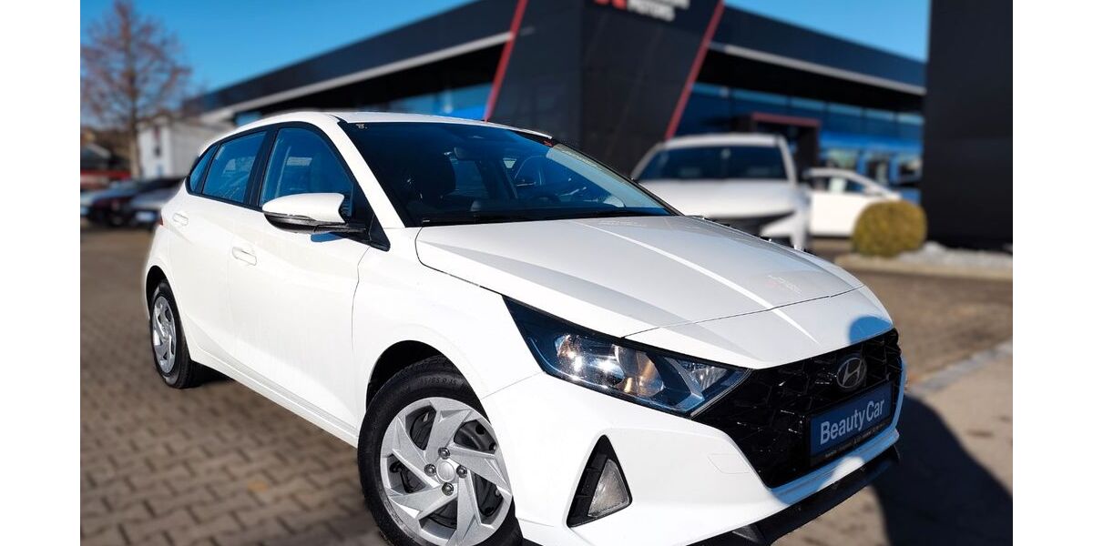 Hyundai i20 12.600 km 15.990 &euro; Königsbrunn 86343
