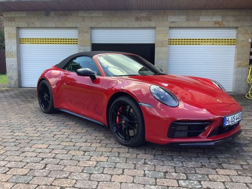 992