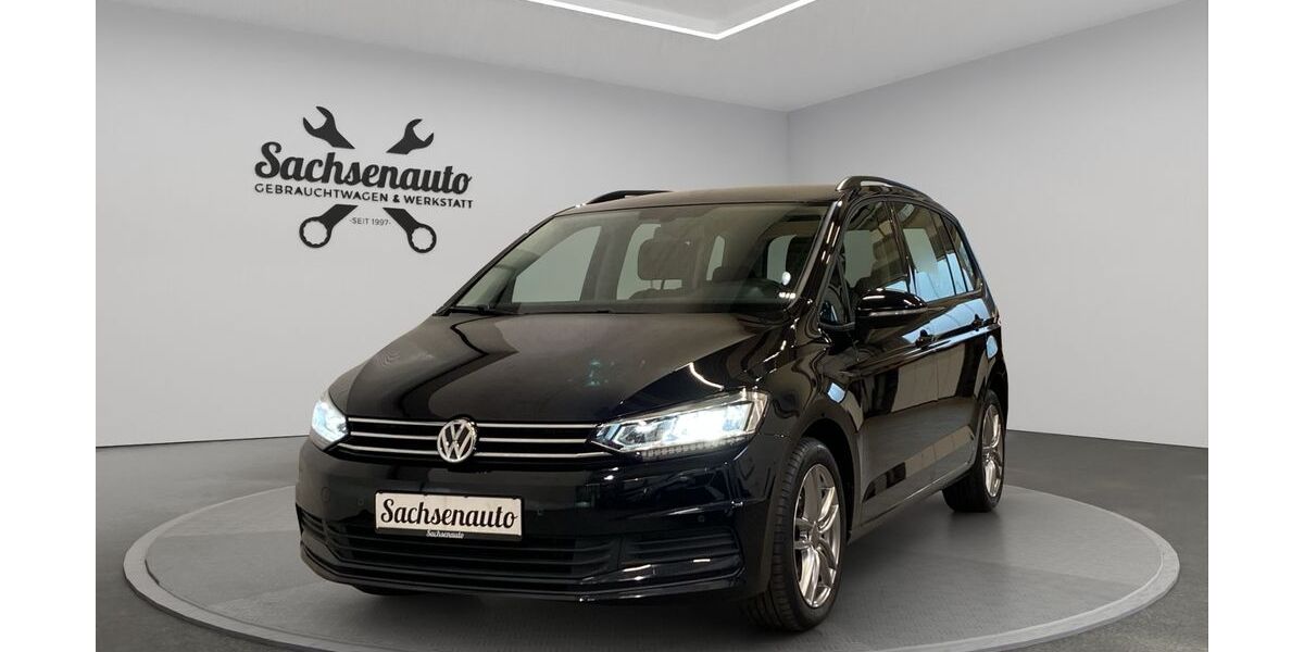VW Touran 120.191 km 19.200 € Hartenstein 08118