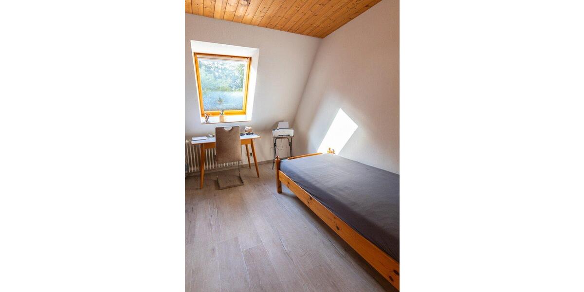 Einfamilienhaus Wingst - 9 Zimmer, 184 m&sup2;, 360.000&euro; | Angebot:26416082