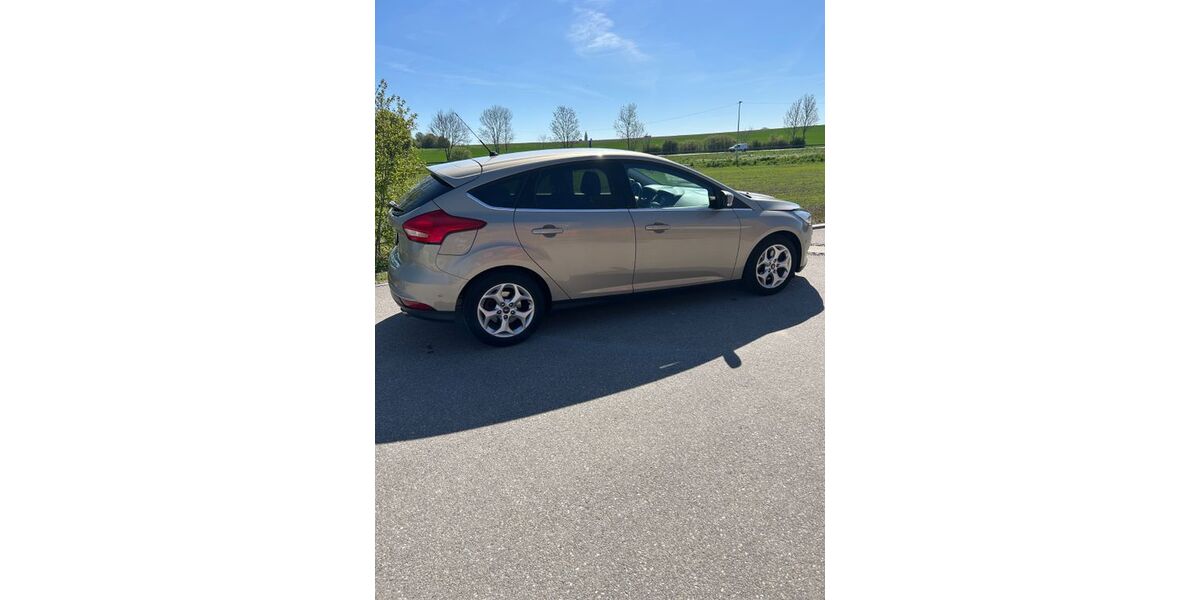 Ford Focus 47.665 km 8.000 &euro; Erding 85435