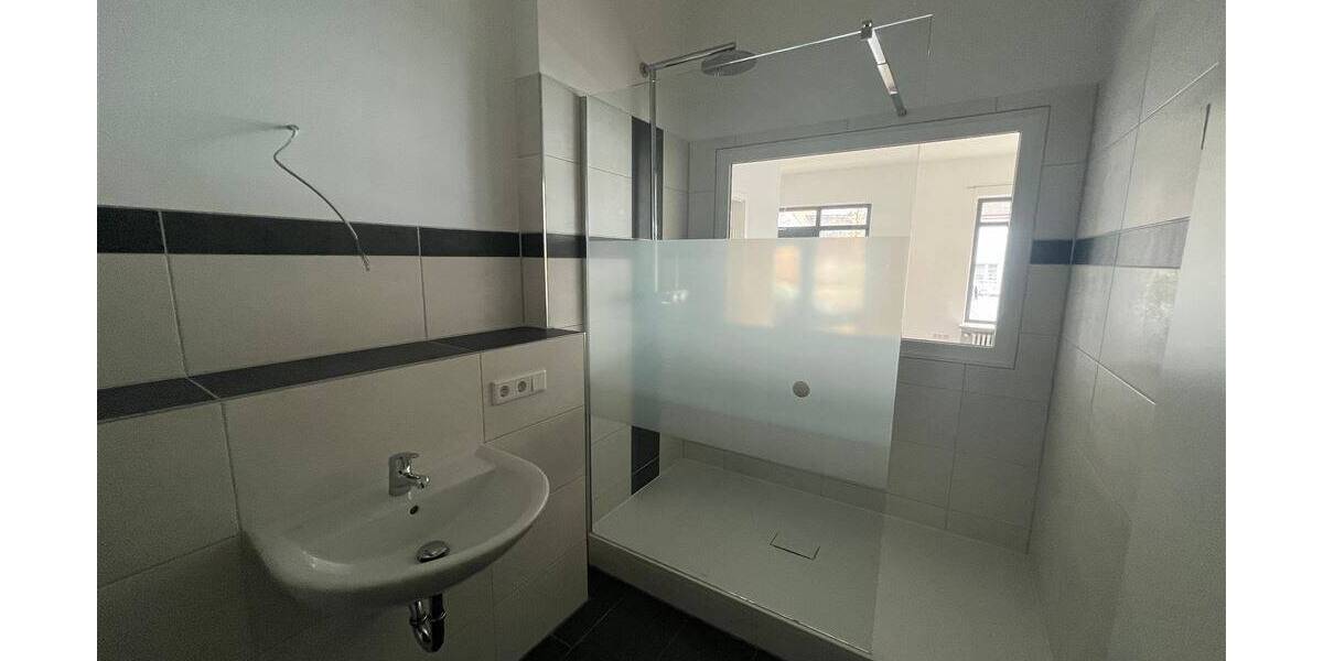 Gewerbeobjekt Hallstadt - 3 Zimmer, 91 m&sup2;, 209.000&euro; | Angebot:25798668