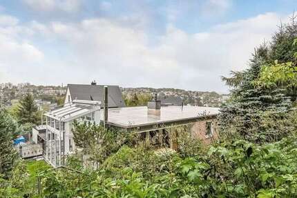 Haus zum Kaufen in Höchberg 849.000 € 190 m² 8 zimmer