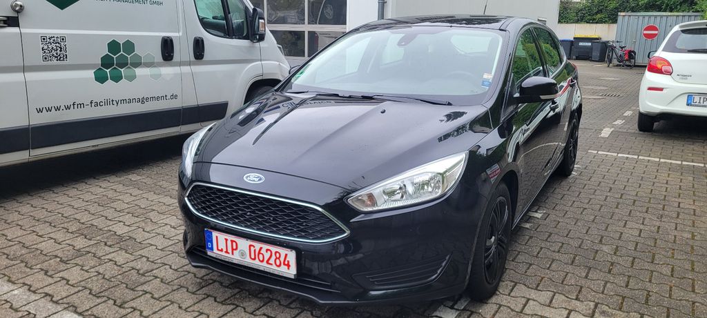 Ford Focus 160.000 km 5.999 &euro; Lemgo / Brüntorf 32657