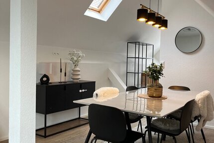 großzügige 3 12 Zimmer-Wohnung in der Nähe beim Marktplatz