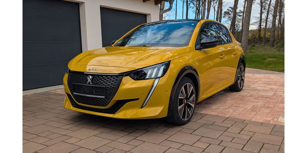 Peugeot 208 88.000 km 14.290 &euro; Laußig OT Kossa 04849